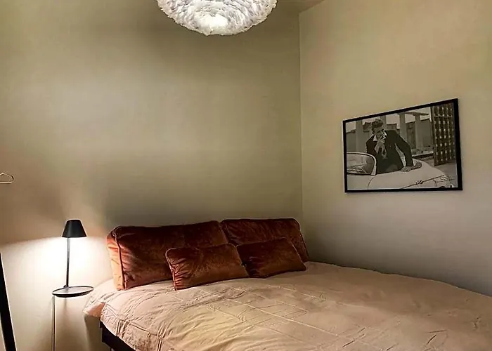 Lonin Apartments