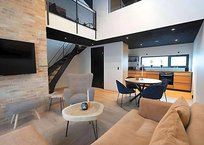 Lonin Apartments
