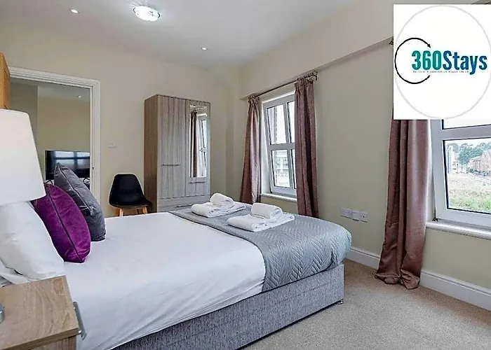 2 Bedroom Apt. 03 + Parking In Maidenhead