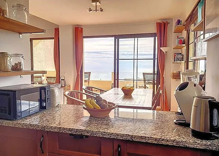 Maison Avec Jaccuzzi, Vue Mer Montagne, Calme