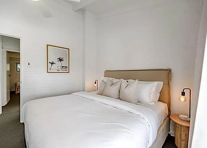 'Villa One' ~ Immaculate Townhouse In Noosa Heads