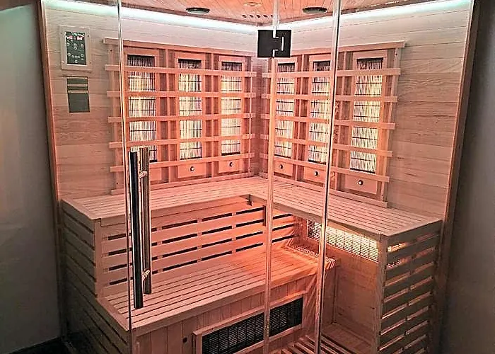 Luxurioese Wohnung Am Flussufer Mit Infrarotsauna