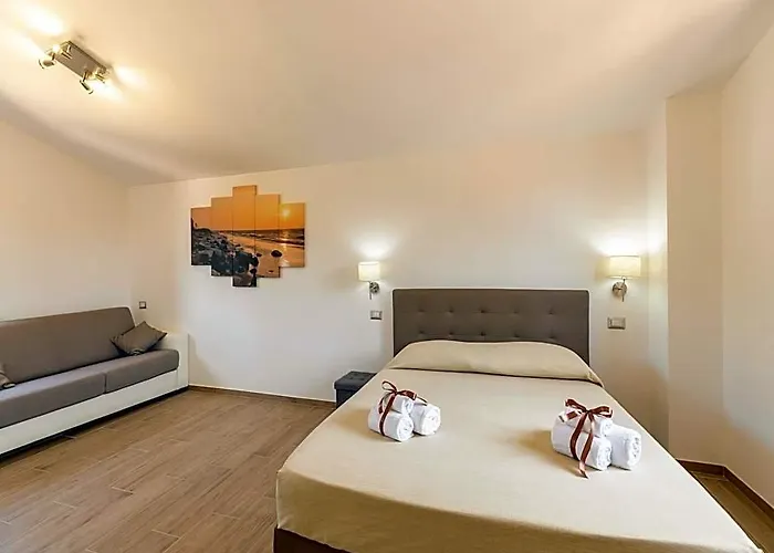 Apartment With Exclusive Swimming Pool