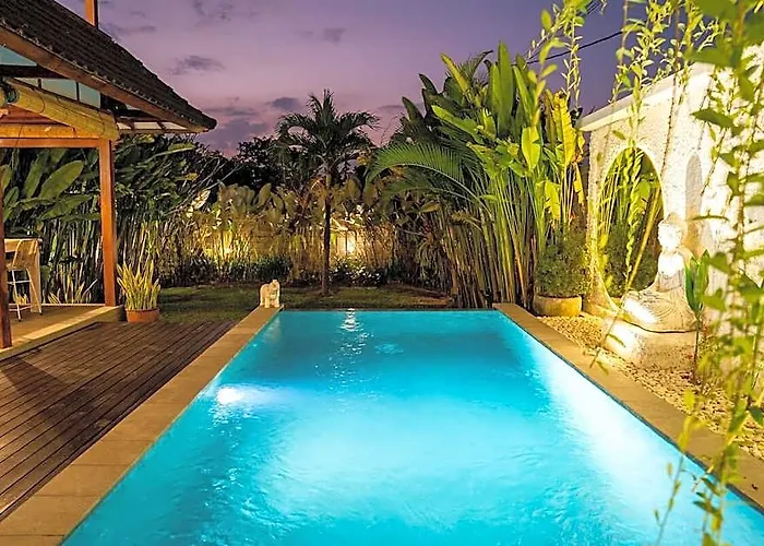 Villa Innerbloom Spacious 2 Bedroom With Large Pool & Garden