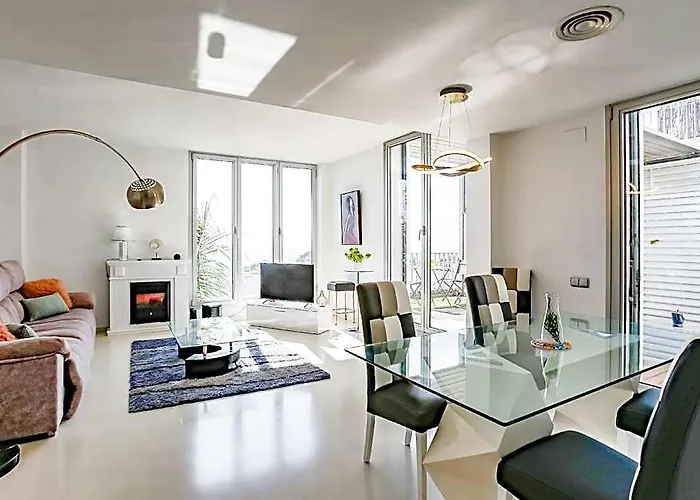 Duplex Moderno Y Luminoso, Vistas A Mar