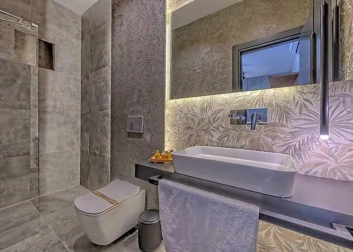 Premium Villa With Sea And Ozone Pool, Garden
