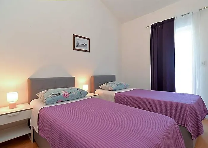 Apartment 31