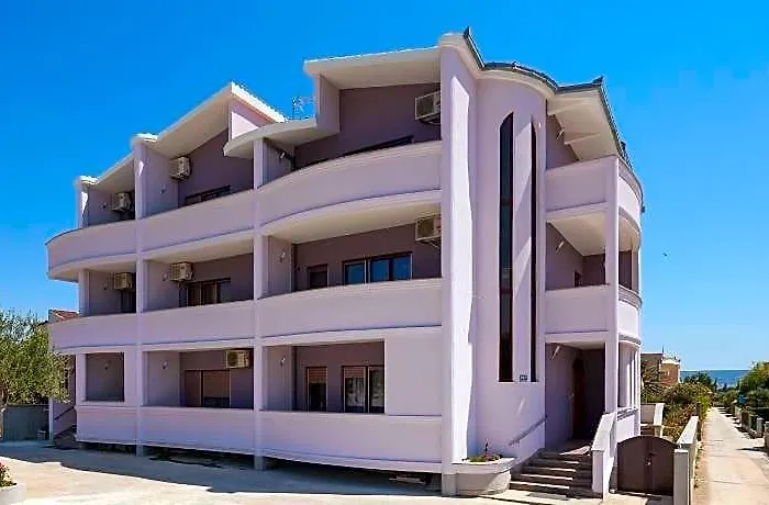 Apartments Mara