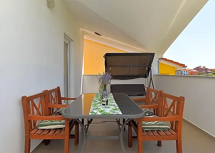 Apartment 31