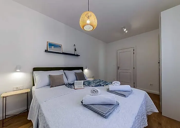 Apartment 22