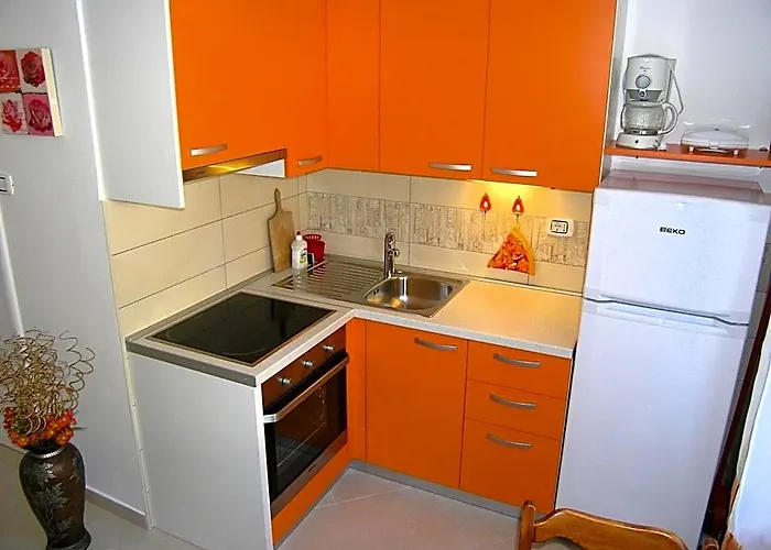 Apartments Iva