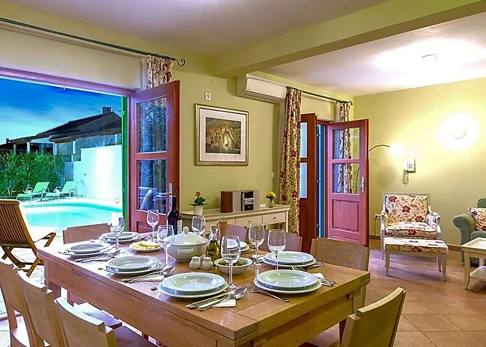 Charming Villa With Spacious Rooms And Private Swimming Pool In The Lavender Island Of Hvar
