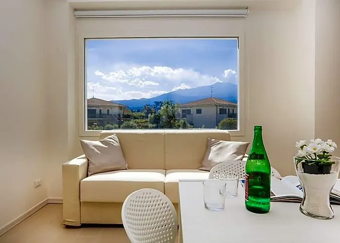 Path House By Wonderful Italy