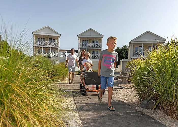 Villa In Banjaard Near North Sea Beach