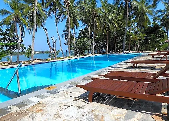 Riviera Resort