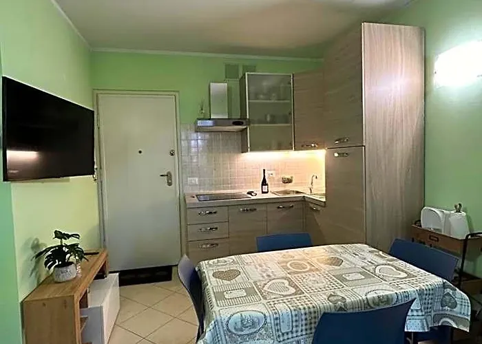Bilocale Con Giardino