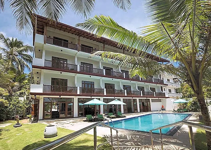 Rockside Beach Resort