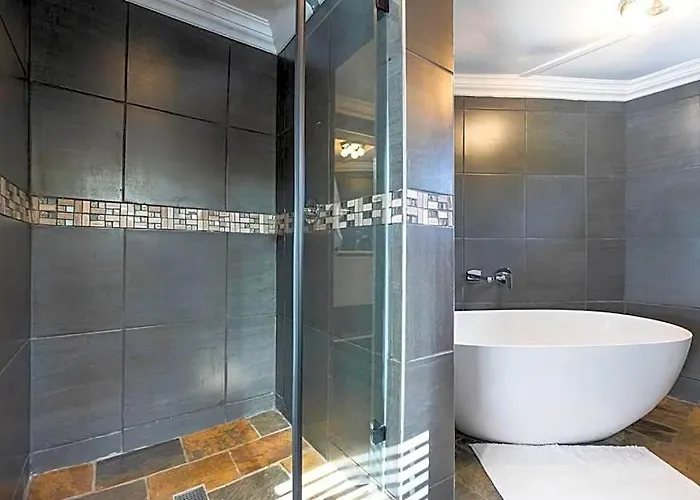 Zuri'S Cottage Houtbay