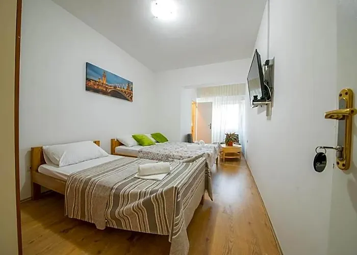 Hotel Riviera, Starigrad Paklenica