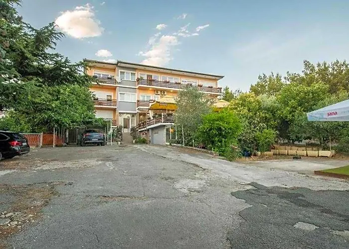 Hotel Riviera, Starigrad Paklenica