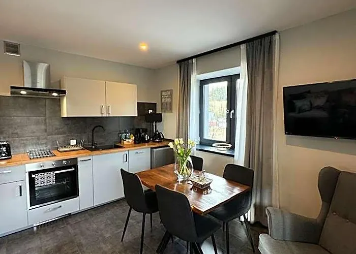 Framptons Apartments Garden & Spa - Dla Doroslych I Dzieci 12 Plus - Adults And Children 12 Plus