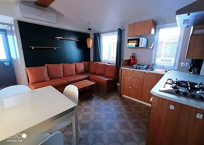 Camping Les Sables Du Midi