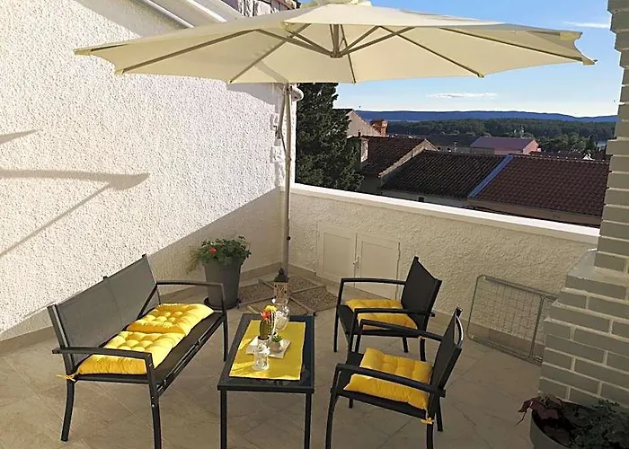The Rooftop Apartment Punat