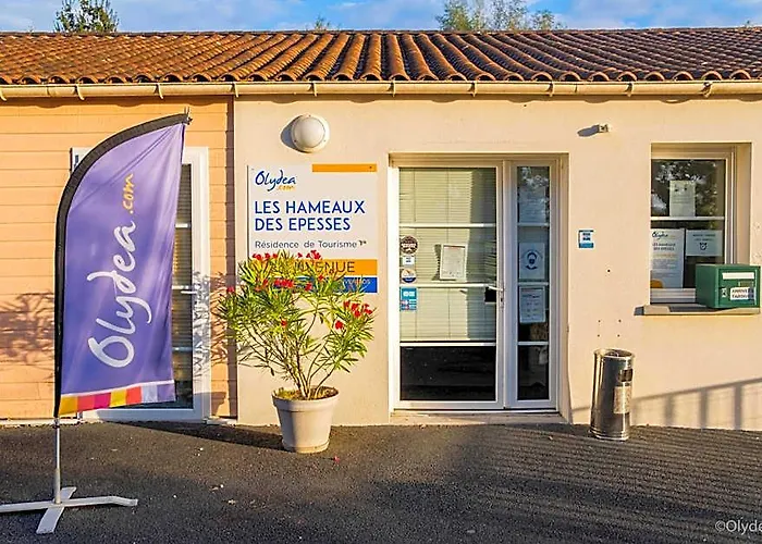 Hotel Olydea Les Epesses - A 2,5Km Du Puydufou