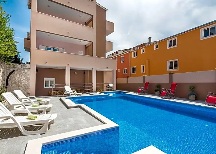 Apartments Villa Kolar