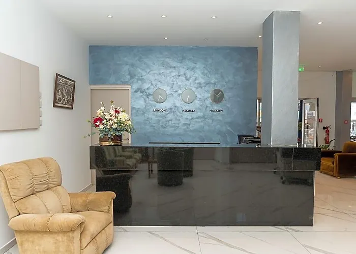 Flora Hotel Apartment