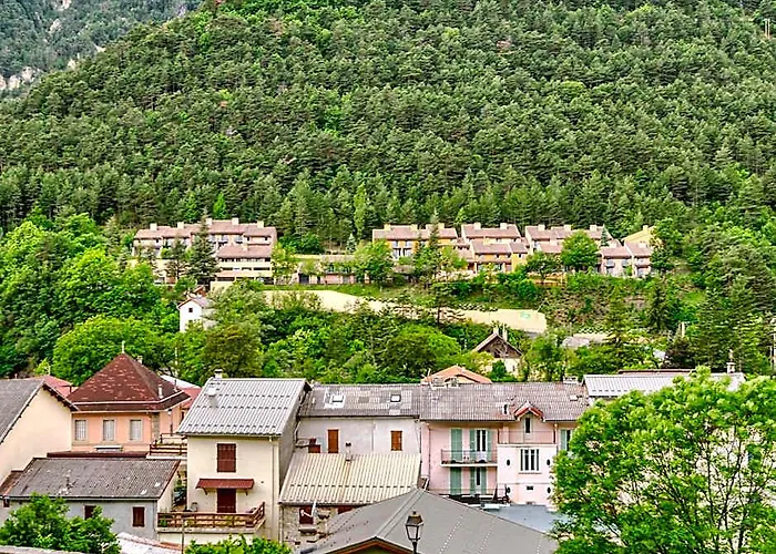Vacanceole - Residence Les Gorges Rouges
