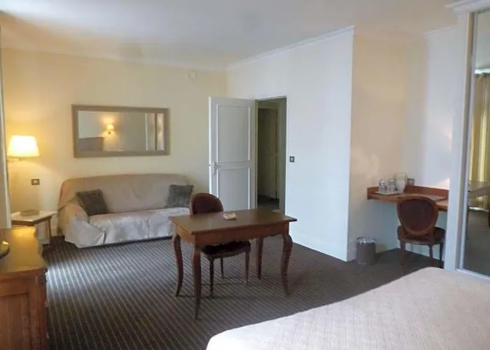 Hotel Du Rivage