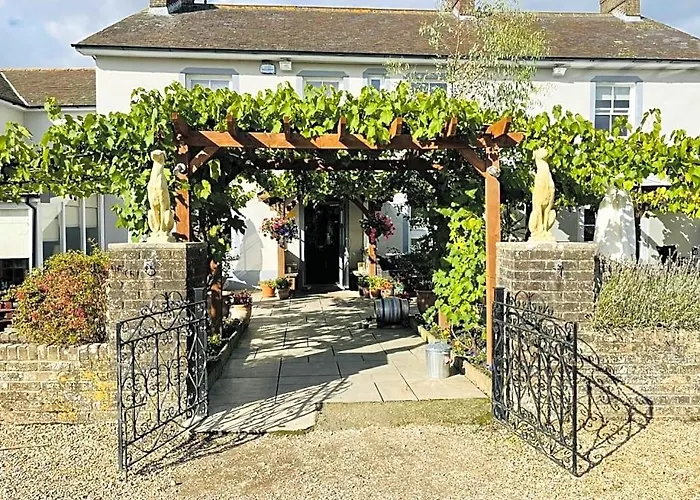 Greyhound Inn