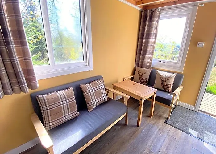 Blair Tiny House With Private Hot Tub - Fife - Loch Leven - Lomond Hills