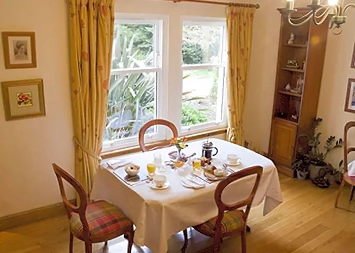 Arden Country House