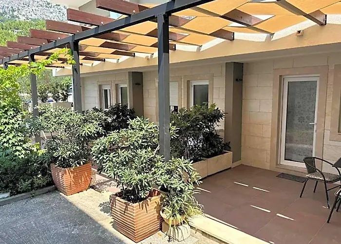 Apartments Adria