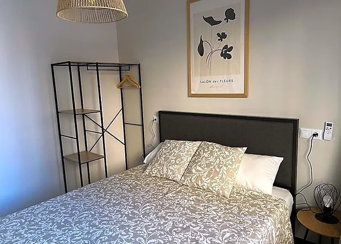 Zoo Loco Guest House
