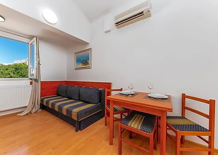 Rossa Apartment