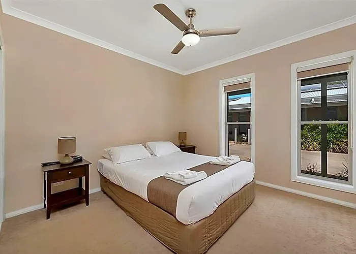Kennedy Holiday Villas