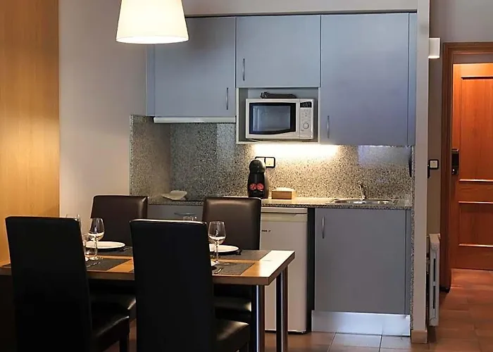 Aparthotel El Serch