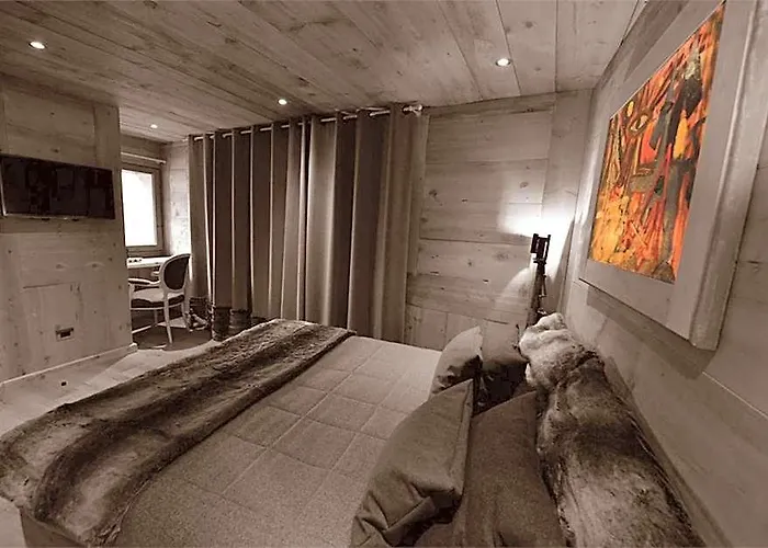 La Maison De Dolphe Chalet De Charme & Art Gallery