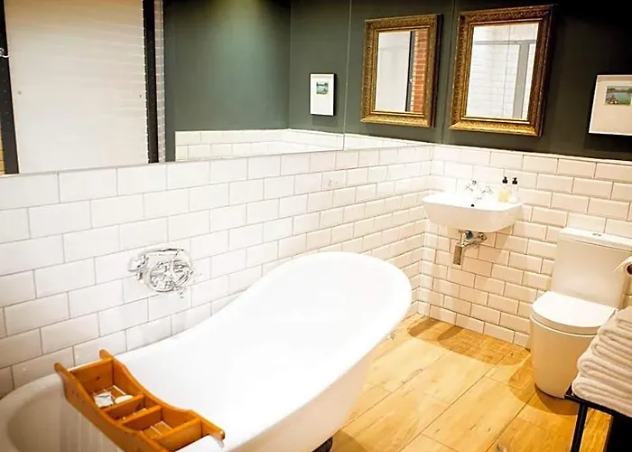 Liedjiesbos Urban Olive Farm Accommodation