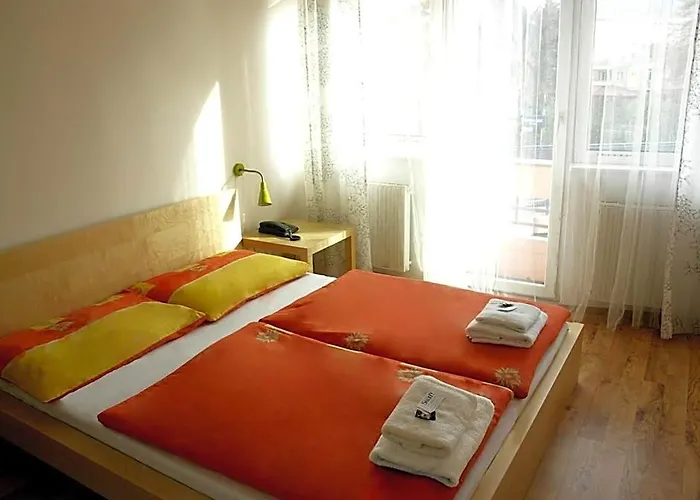Hotel Saloon