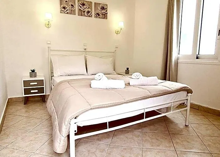 Avra Rooms