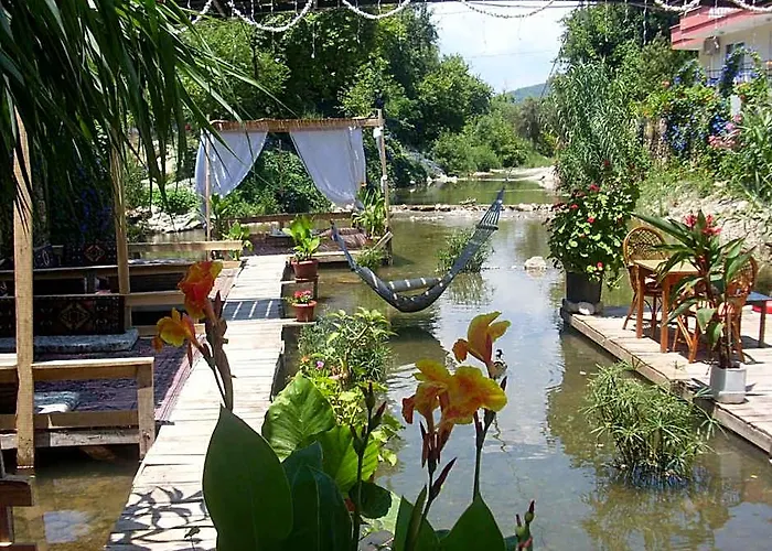 Arikanda River Garden Hotel