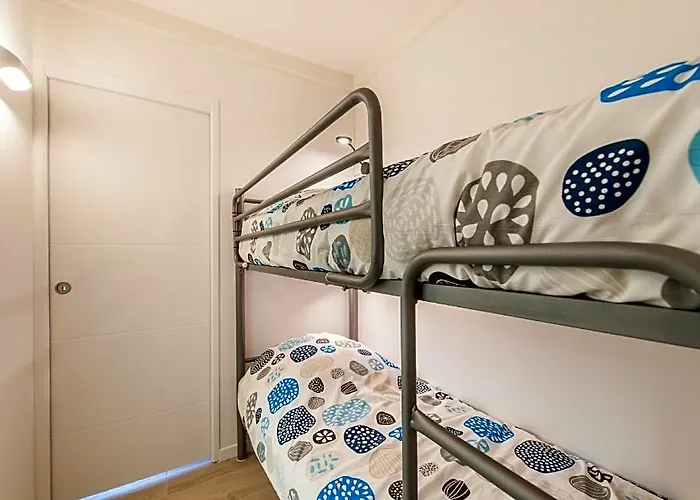 Studio Neuf Climatise Petite Vue Mer Plage A Pieds - Ted Home