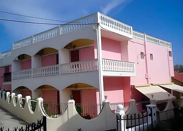 Bella Vista Beach Hotel