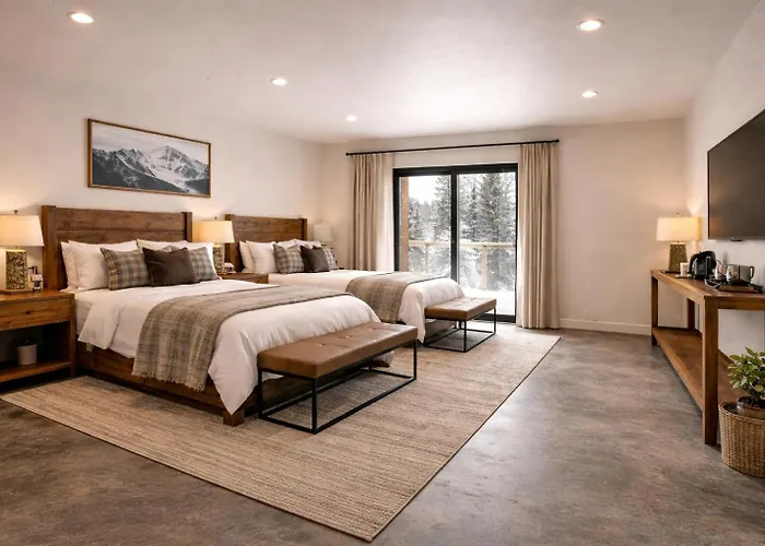 Yellowstone Springs Resort