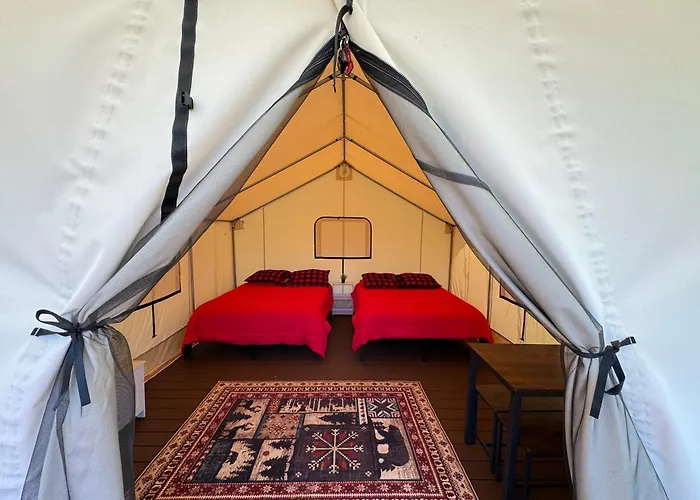 Ruby Glamping Tent - Tent Site #9