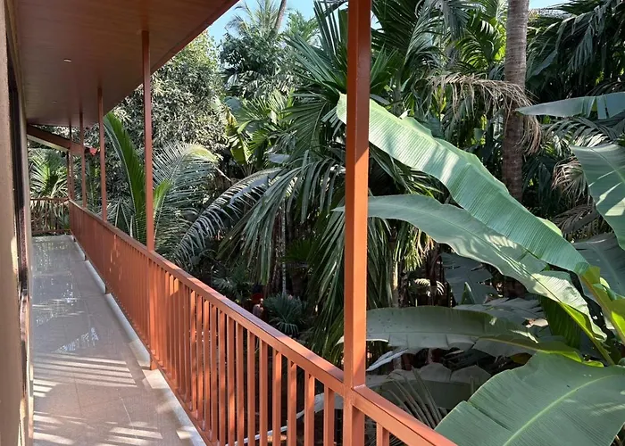 Seven Seas Beach Resort